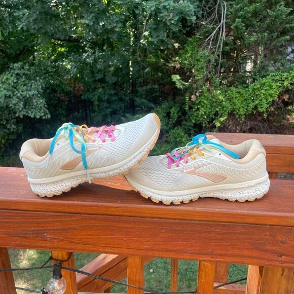 Brooks Shoes - Brooks Women's 8.5 Ghost 12 Vanilla Ice cream w/ sprinkles inspired shoes